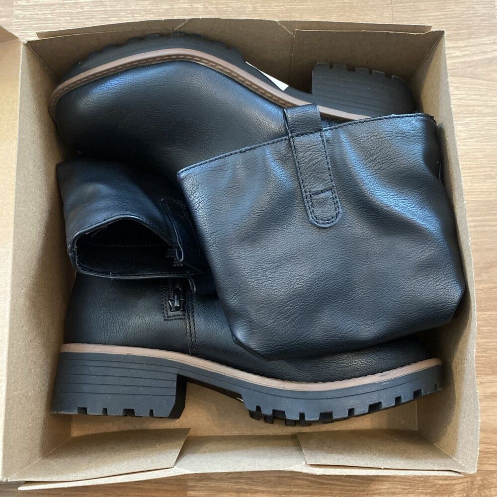 Sun + Stone Nelliee Black Slouch Mid Calf Lug Sole Boots Size 7 Trendy - Picture 6 of 10